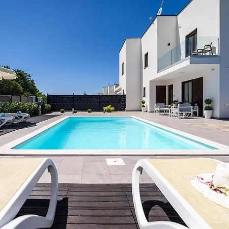 Aria Blu Babici