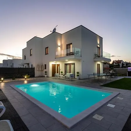 Aria Blu