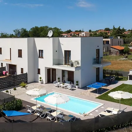Aria Blu * Babici