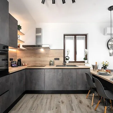 Holiday home Aria Blu